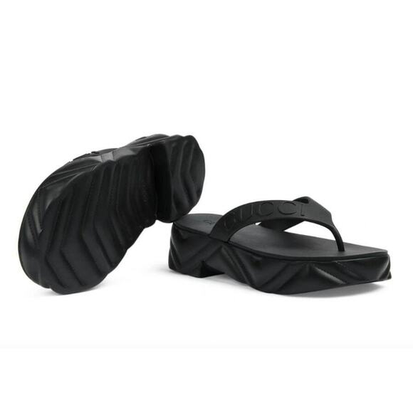 Gucci Tarifa Debossed Rubber Logo Platform Thong Sandal Black 39 - Picture 1 of 8
